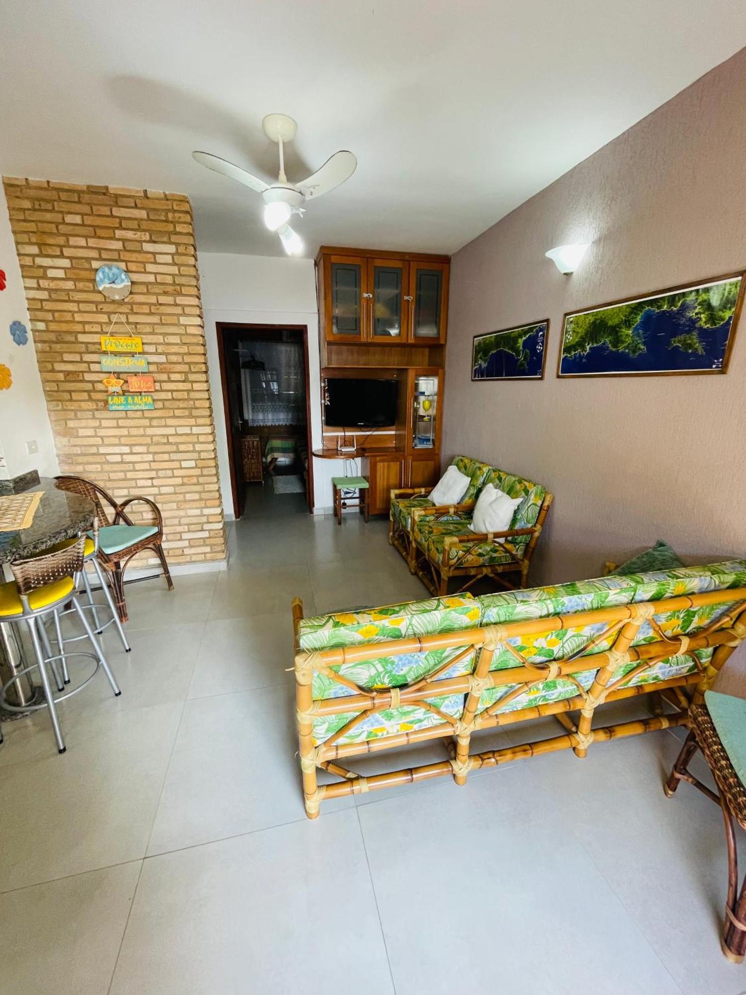 Apartamento Com Acesso A Pe A Santa Rita - Enseada - 우바투바 외부 사진